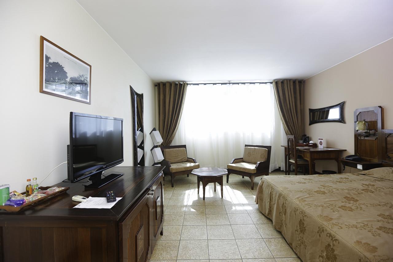 Le Grand Hotel Diego Antsiranana Bagian luar foto